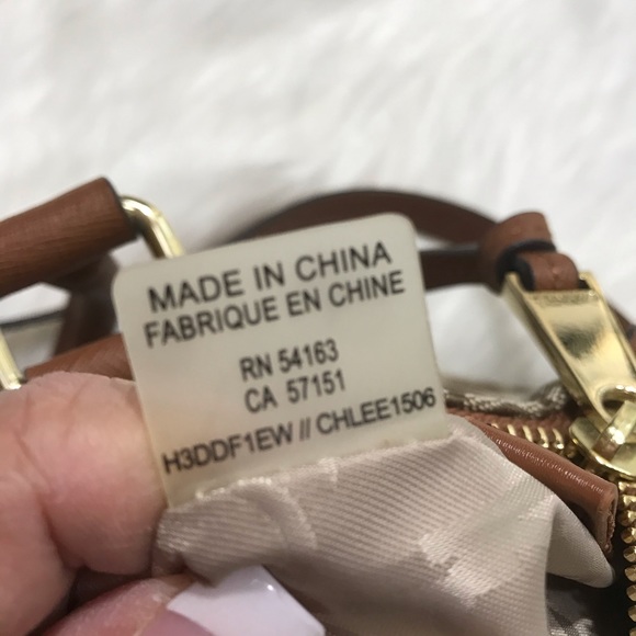 Calvin Klein NWT Logo Monogram Purse Multi-Strap - Picture 8 of 8